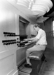 Organist Jaco van Leeuwen (©Koos Schippers, 2000)